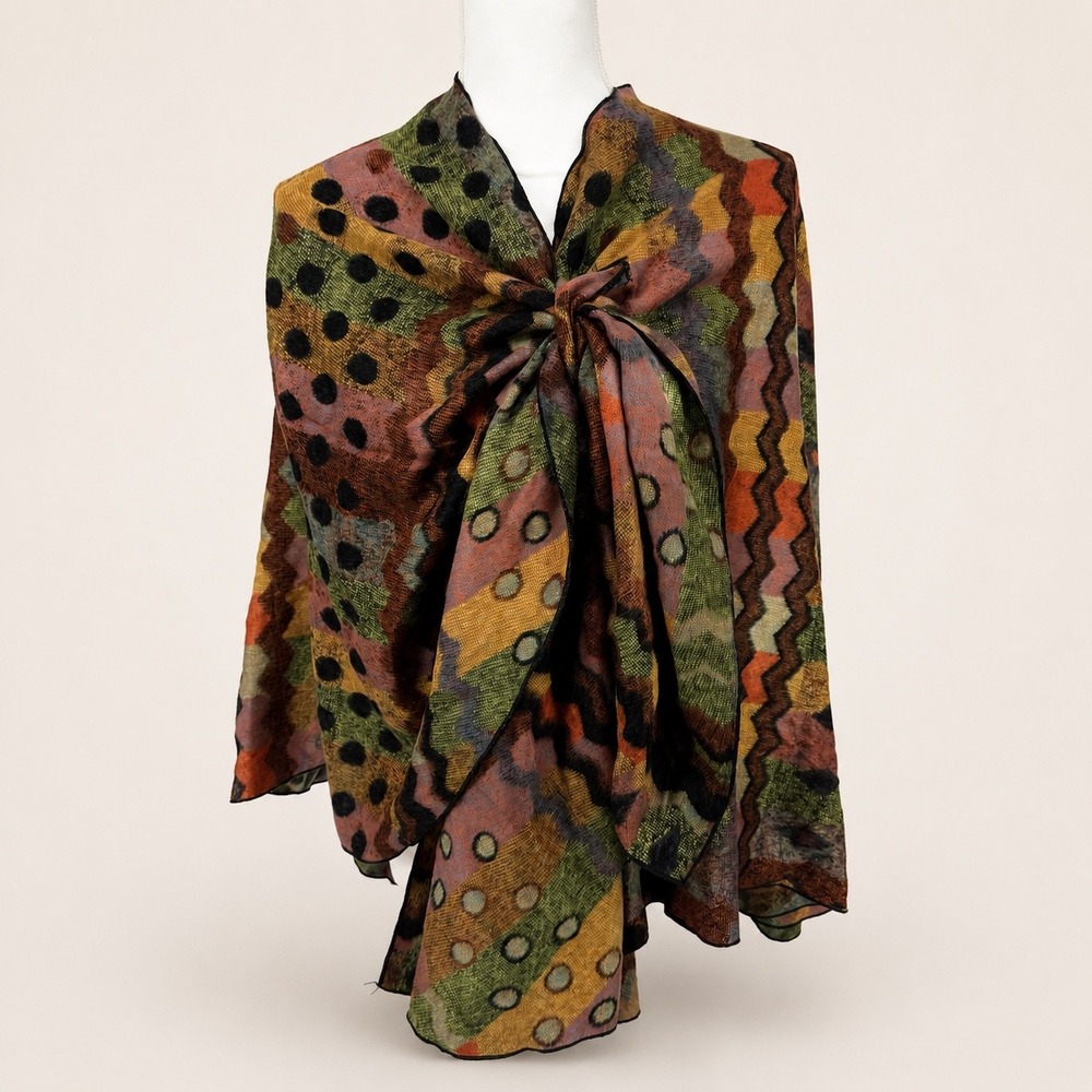 Rapti Cashmere Reversible Buckle Shawl Polka Dot Zig Zag Geometric Travel Poncho